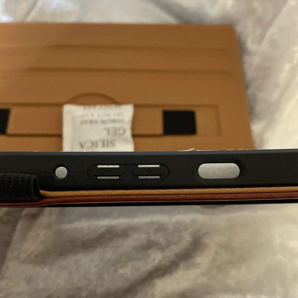 DTTO Brown Leather Tablet Case
